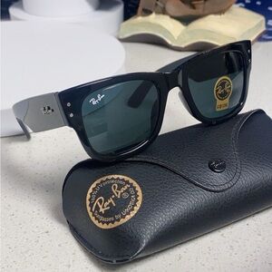 Ray-Ban Classic Black Sunglasses with Case